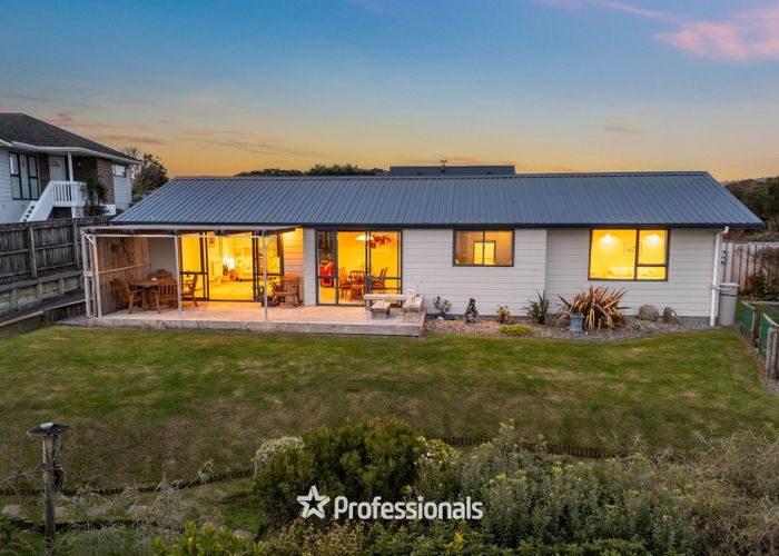  at 9 Lemonwood Grove, Maungaraki, Lower Hutt