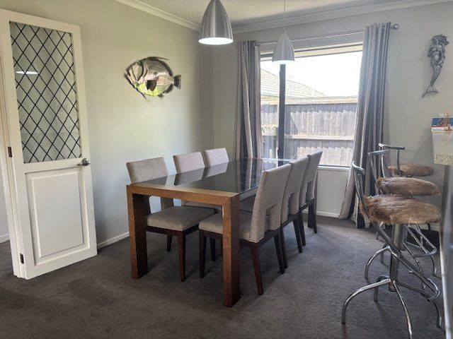  at 17 Showgate Ave, Sockburn, Christchurch City, Canterbury