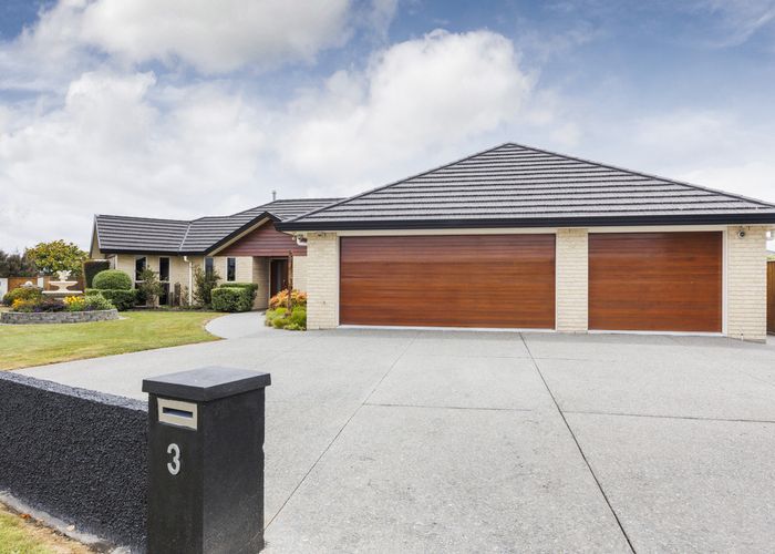  at 3 Brooklyn Heights Drive, Kelvin Grove, Palmerston North