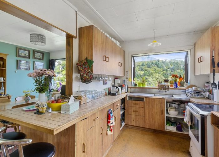  at 44 Waitohu Road, York Bay, Lower Hutt