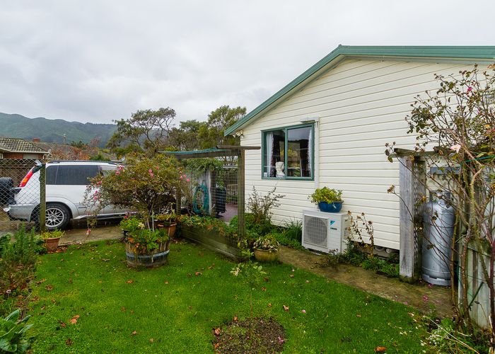  at 42 Bush Street, Naenae, Lower Hutt