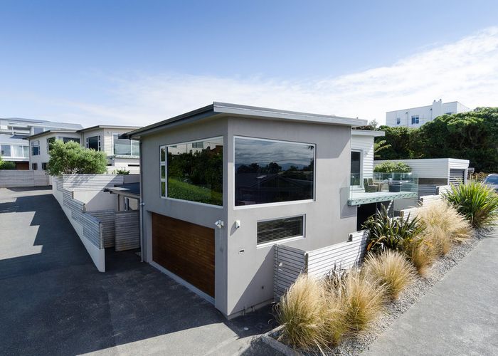  at 44 Waru Street, Khandallah, Wellington