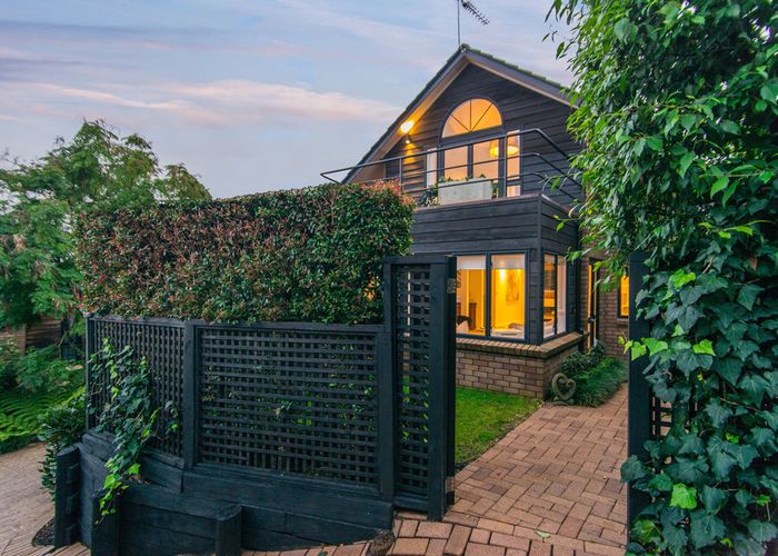  at 2/78 Koraha Street, Remuera, Auckland