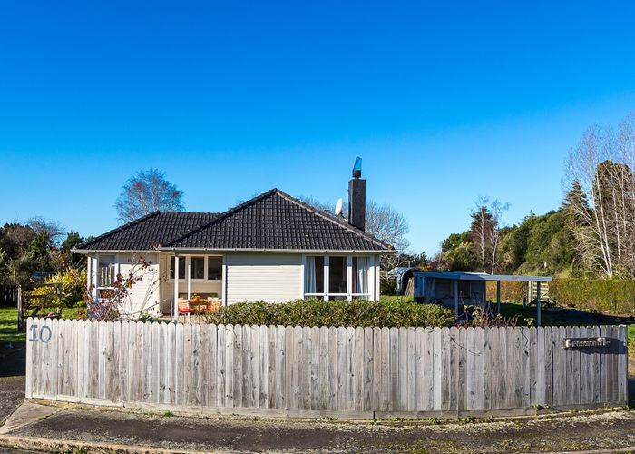 at 10 Kennard Crescent, Karitane, Waikouaiti