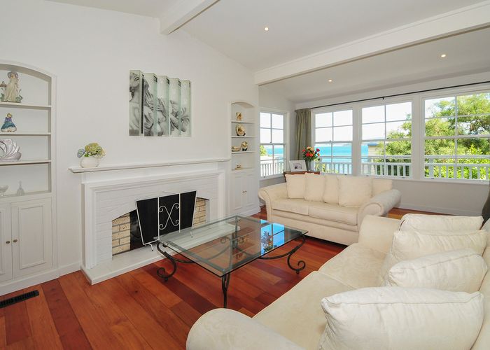  at 15 Taumaru Avenue, Lowry Bay, Lower Hutt