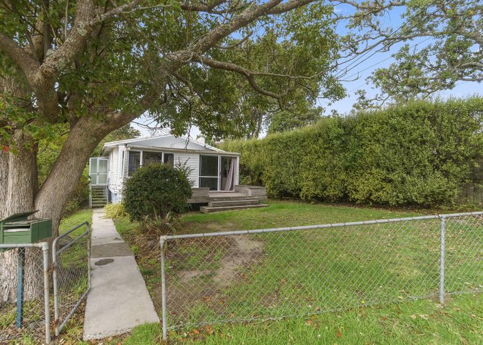  at 1 Gazelle Avenue, Beach Haven, Auckland