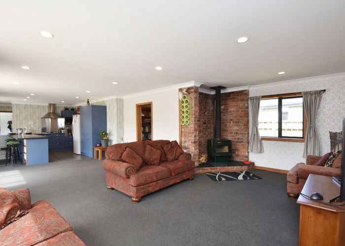  at 2 Allan Street, Otatara