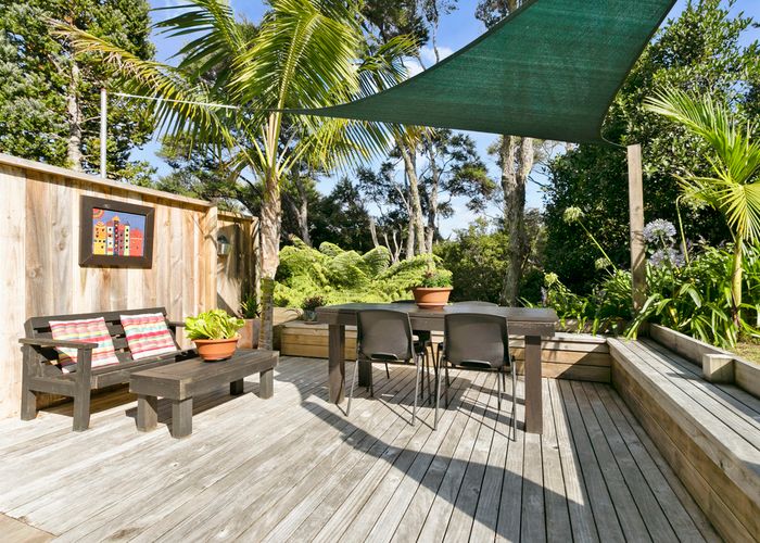  at 33 Tinopai Road, Titirangi, Auckland