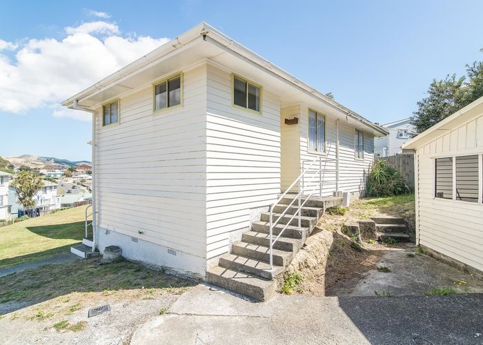  at 313 Warspite Avenue, Waitangirua, Porirua