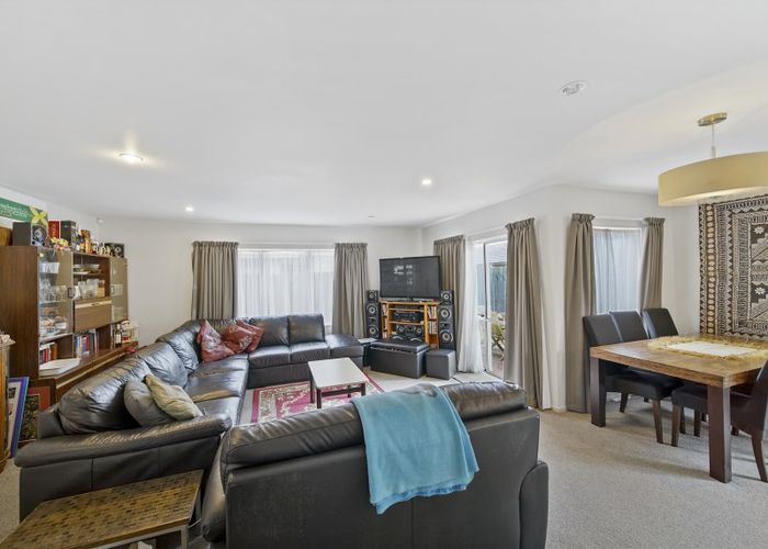  at 4C Sheriff Place, Randwick Park, Auckland