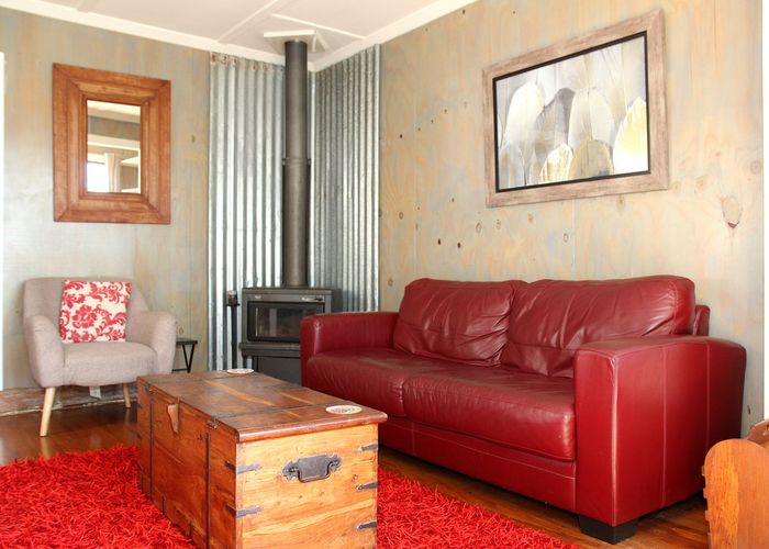  at 7 Golden Bay Road, Halfmoon Bay / Oban, Stewart Island