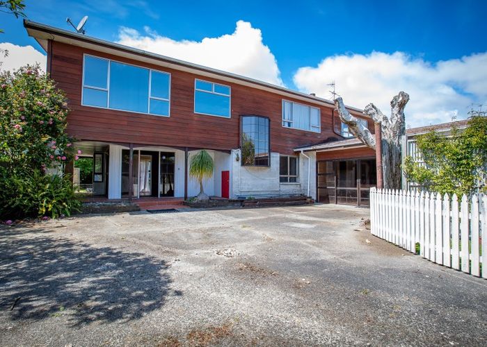  at 17 Oriwa Street, Waikanae