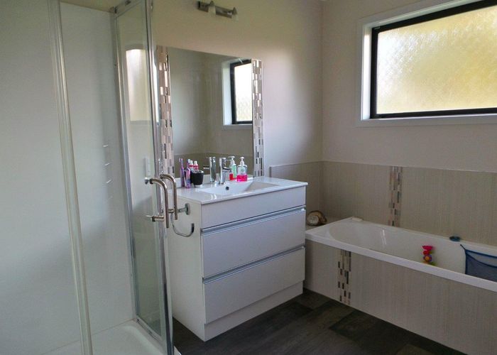  at 3 Tunbridge Wells, Ohau, Levin