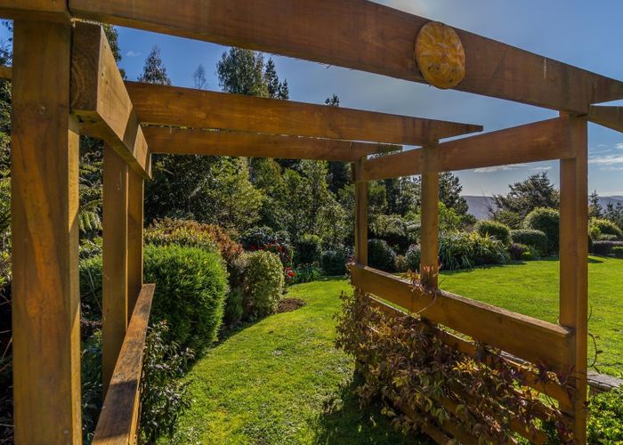  at 79 Sierra Way, Blue Mountains, Upper Hutt