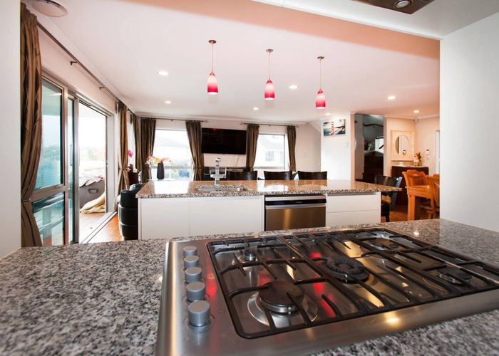  at 15 Cheryl Place, Hillcrest, Auckland