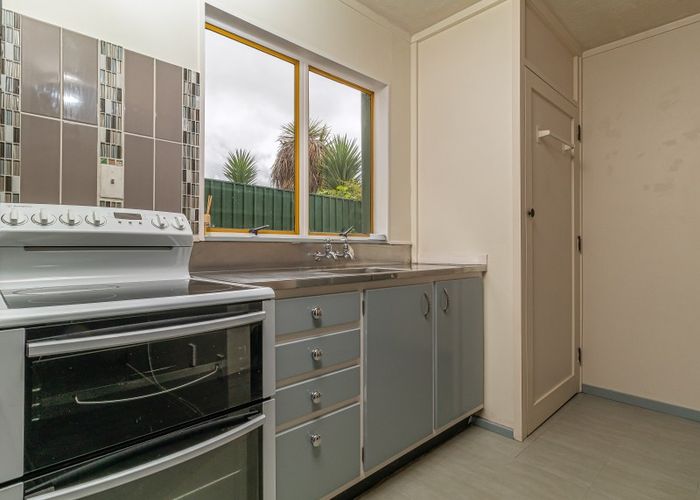  at 6/702 Grays Road, Mahora, Hastings