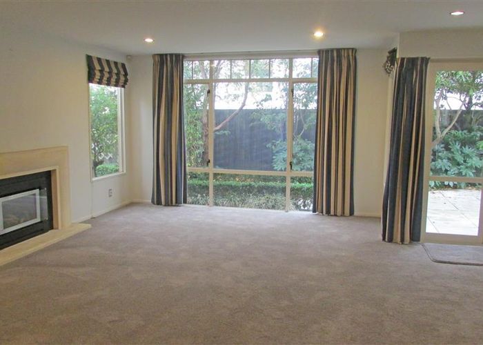  at 1/32 Winchester Street, Merivale, Christchurch