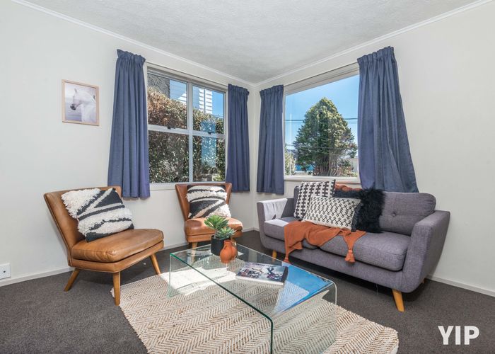  at 11 Link Road, Newlands, Wellington