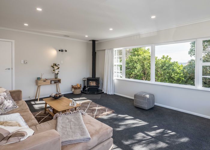  at 64 Horokiwi Road West, Newlands, Wellington