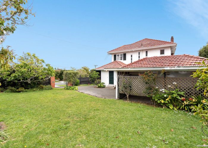  at 1 Temple Street, Meadowbank, Auckland