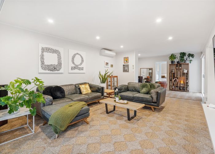  at 2/42 Arabi Street, Sandringham, Auckland