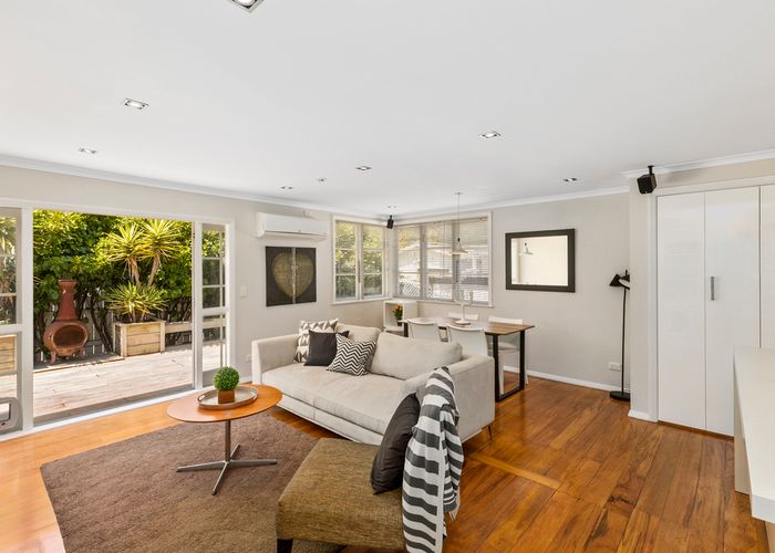  at 1/1044 High Street, Avalon, Lower Hutt