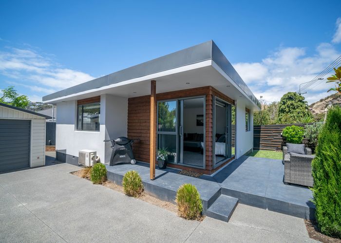  at 47 Wakefield Avenue, Sumner, Christchurch