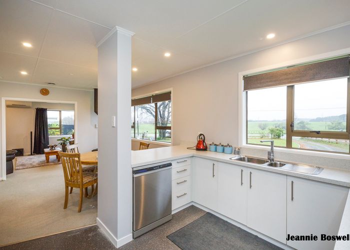  at 825 Stoney Creek Road, Bunnythorpe, Palmerston North