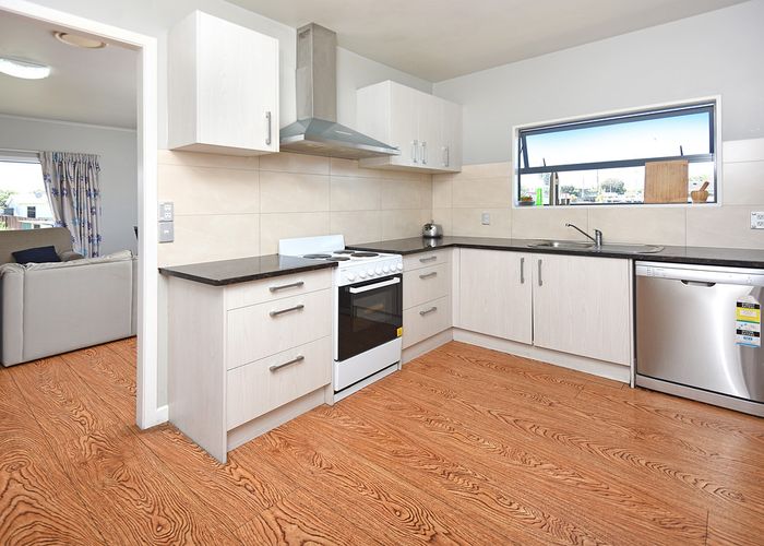  at 5 Atkinson Avenue, Papatoetoe, Auckland