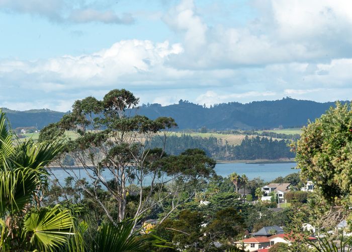  at 77 Litten Road, Cockle Bay, Auckland