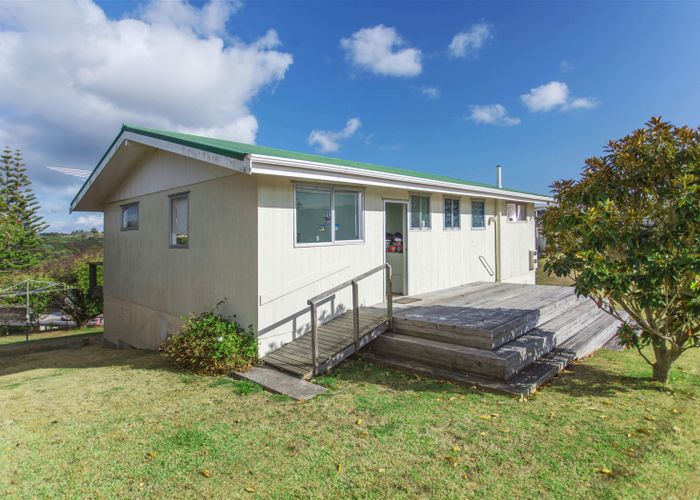  at 4 Whakarite Road, Ostend, Waiheke Island
