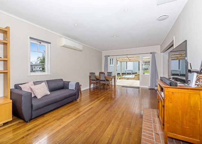  at 5 Springtime Crescent, Stanmore Bay, Whangaparaoa