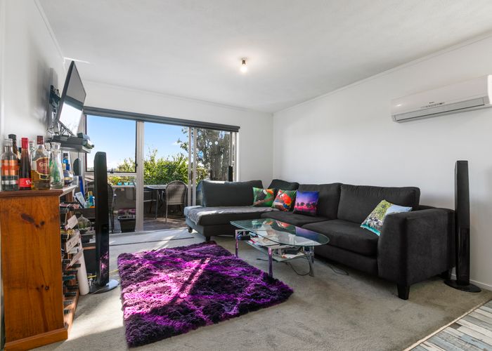  at 2/309 Wairau Road, Wairau Valley, Auckland