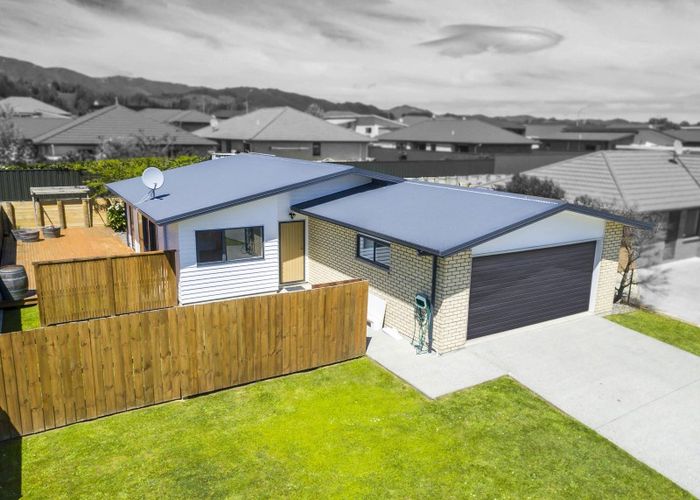  at 5 Sunstone Crescent, Brown Owl, Upper Hutt