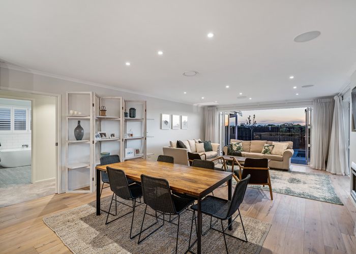  at 33 Paso Fino Crescent, Karaka, Papakura