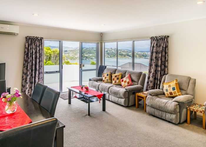  at 2 Saint Ives Drive, Camborne, Porirua