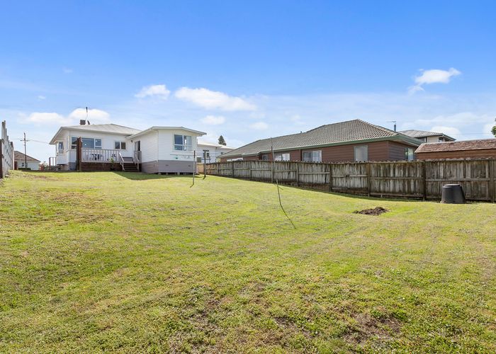  at 26 Somerset Road, Mount Roskill, Auckland