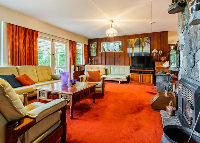  at 3 Ngaio Road, Titirangi, Auckland