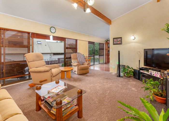 Free property data for 170 Bombay Road, Bombay homes.co.nz