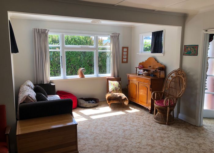  at 40 Mihiwaka Road, Long Beach, Port Chalmers