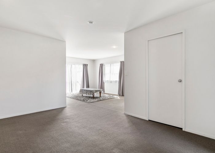  at 16/18 Alicante Avenue, Hillpark, Auckland