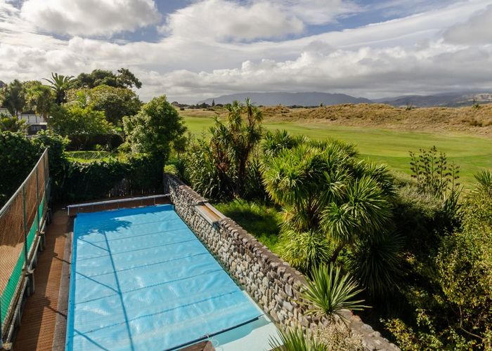  at 32 Golf Road, Paraparaumu Beach, Paraparaumu