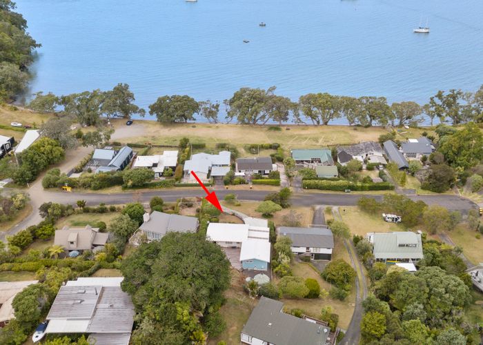  at 6 Buckleton Road, Tāwharanui Peninsula, Matakana