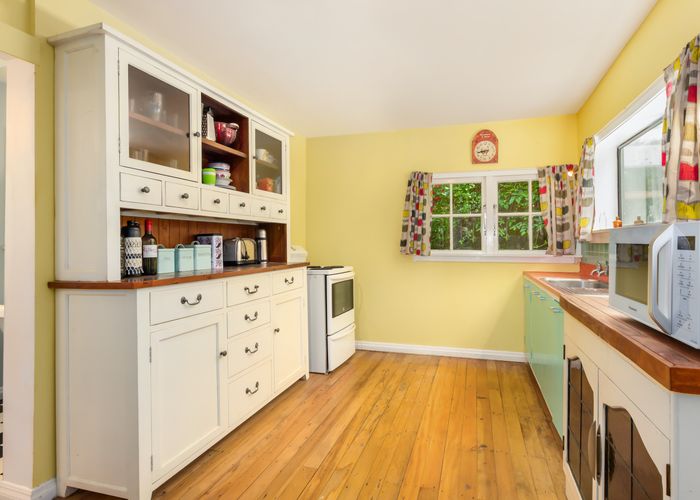  at 45 Airlie Road, Plimmerton, Porirua