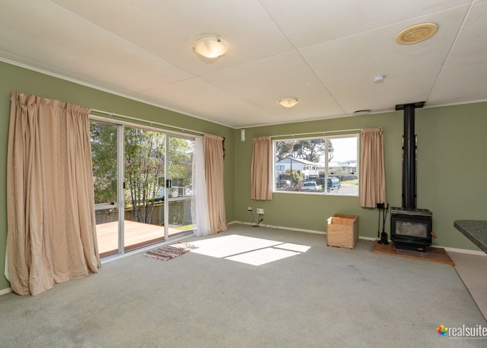  at 21 Oaklands Grove, Clouston Park, Upper Hutt