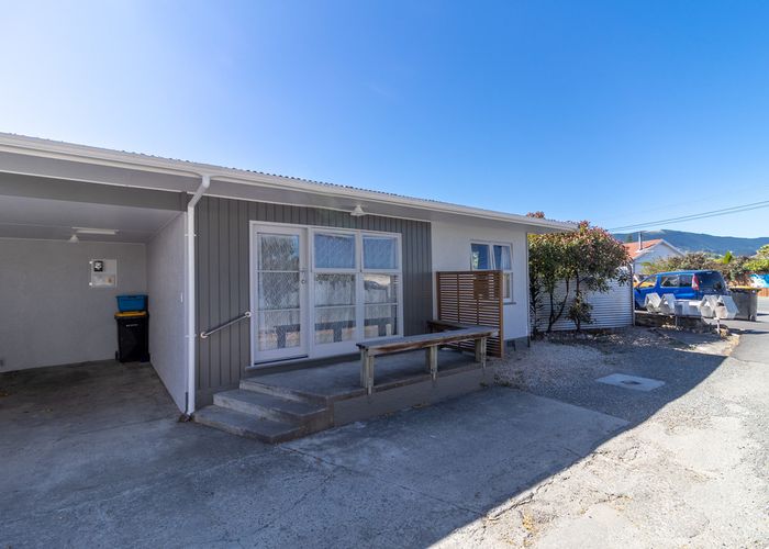  at 4/24 Parkers Road, Tahunanui, Nelson