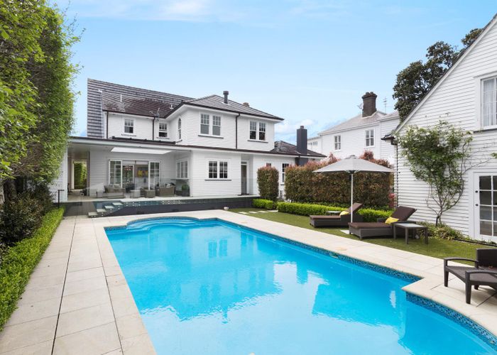  at 54 Bassett Road, Remuera, Auckland