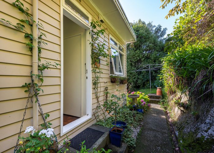  at 85 Warwick Street, Wilton, Wellington