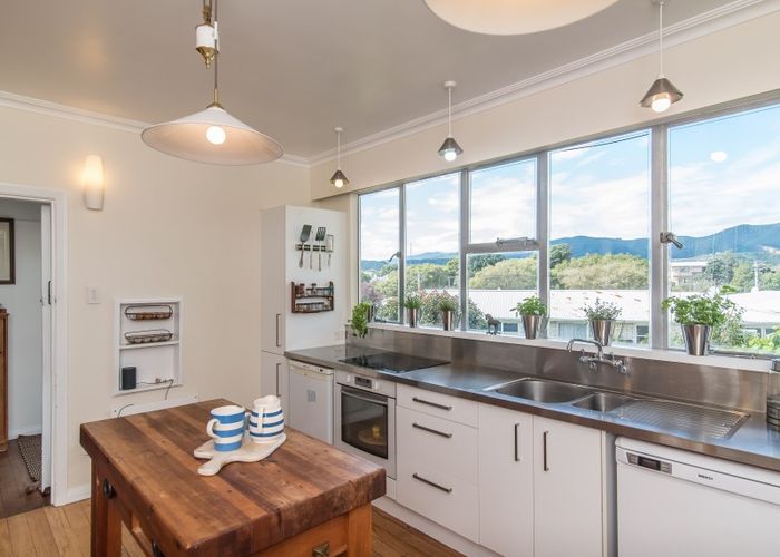  at 15 Alexander Road, Raumati Beach, Paraparaumu