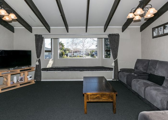  at 6 Haskell Place, Greenmeadows, Napier